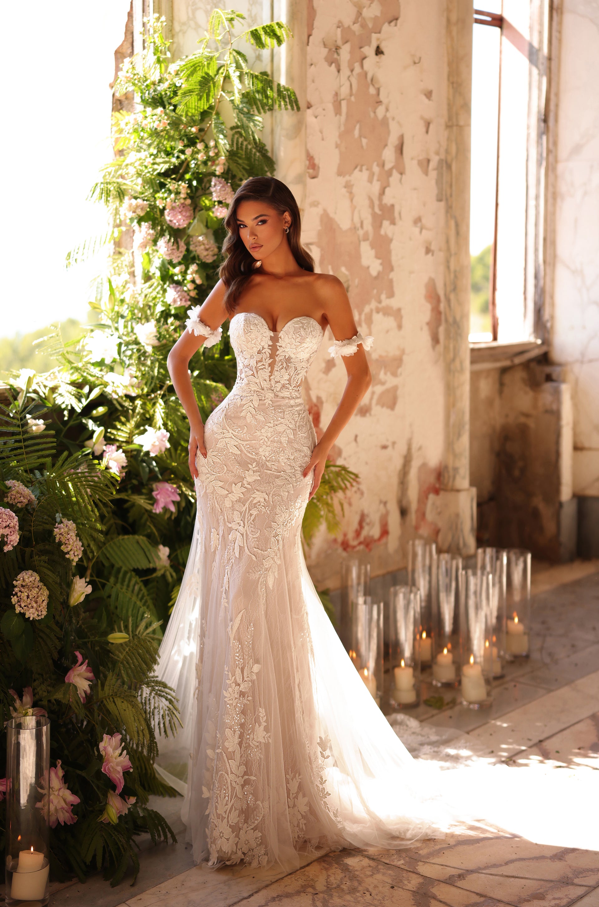 wedding dress floral lace Buy Amarra Style Amelia 44023 Cup size:Medium (32C-36D) Cream Wedding Dresses Women's High-Heeled Shoes Formal style design with delicate